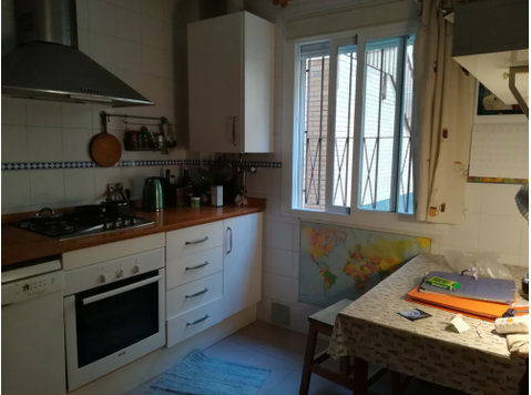 Flatio - all utilities included - Bright room  historical… - Woning delen