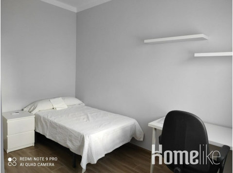 Private Room In Apartment - Camere de inchiriat