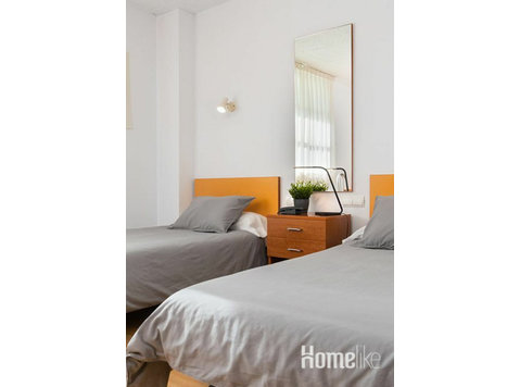 Mehrbettzimmer im Studentenwohnheim in Sevilla - WGs/Zimmer