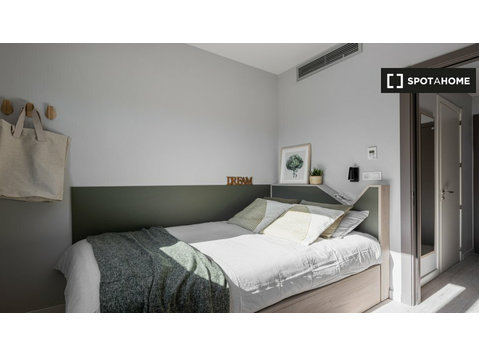 Individual Room  in Seville - Aluguel