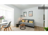 3-bedroom apartment for rent in Macarena, Sevilla - Apartments