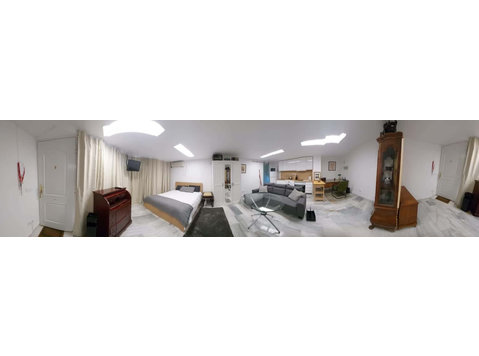 Apartment in Calle Francos, Sevilla for 45 m² - Apartments