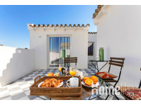 Beautiful penthouse with private terrace. San Laureano… - 	
Lägenheter