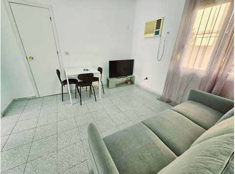 Calle Ferrobús - Apartments