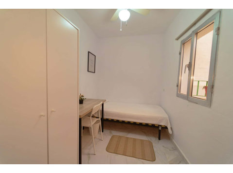 Calle Lucena - Apartments