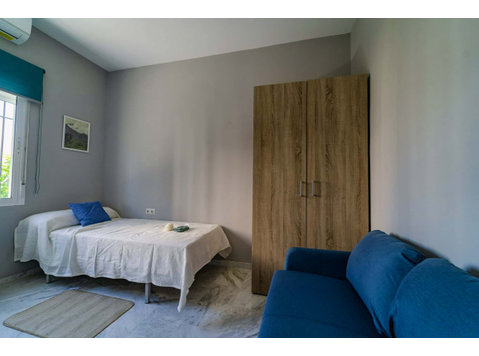 Calle Tomás Pérez - Apartments