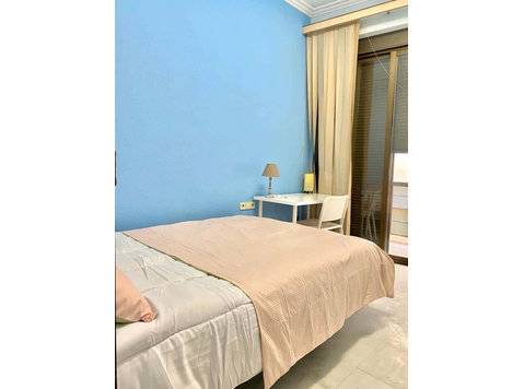 Comfortable room with a balcony - Apartman Daireleri