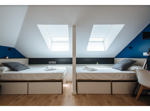 Habitación doble (habitación, cocina y baño compartido) "… - Wohnungen
