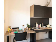 Individual with kitchen + - 公寓