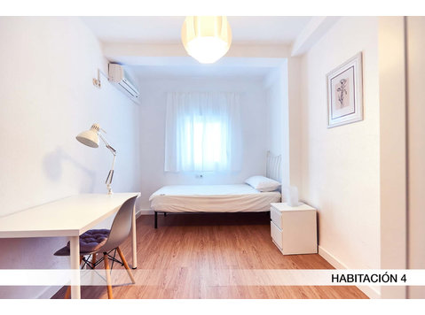 Sanchez Pizjuan H4 - Apartments