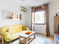 Spacious apartment in Triana, Seville - Korterid