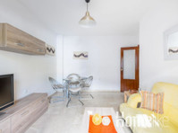 Spacious apartment in Triana, Seville - Lejligheder
