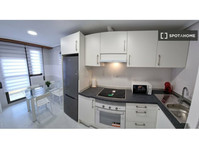 Room for rent in shared apartment in Zaragoza - เพื่อให้เช่า