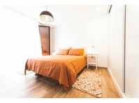 Flatio - all utilities included - Apartamento Cimadevilla… - For Rent