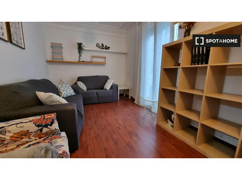 4-bedroom apartment for rent in Santander - Apartamentos
