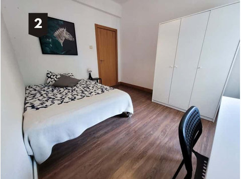 Habitación en piso de 3 habitaciones en Deusto - Appartamenti