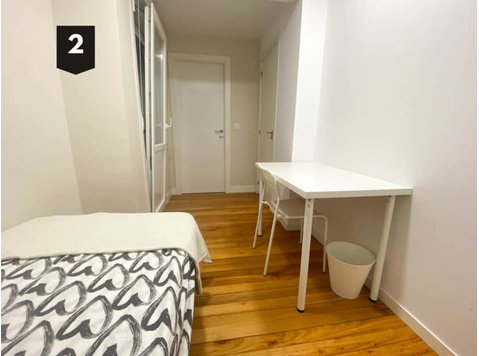 Habitación en piso de 4 habitaciones en Begoña - Apartman Daireleri