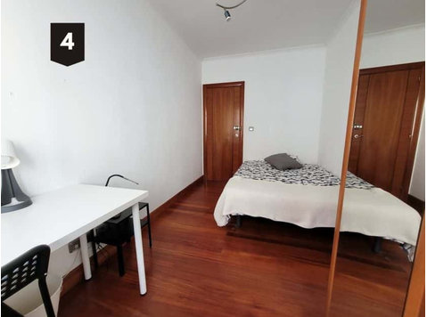 Habitación en piso de 5 habitaciones en Deusto - Pisos