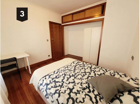 Habitación en piso de 5 habitaciones en Deusto - 아파트