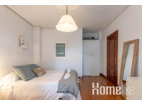 Romantic apartment for 5 people in Bilbao - Apartments