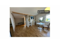 Room for rent in 4-bedroom apartment in Donostia - เพื่อให้เช่า