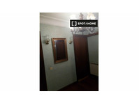 Zimmer zu vermieten in einer 4-Zimmer-Wohnung in San… - Zu Vermieten