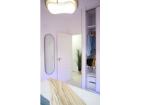 Flatio - all utilities included - Designed Doublebed Room… - Camere de inchiriat