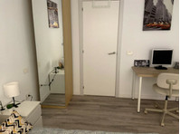 Flatio - all utilities included - Private room in Co-Living… - Woning delen