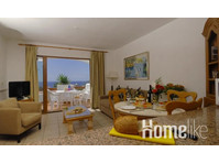 Bright 2 bed apartment - آپارتمان ها