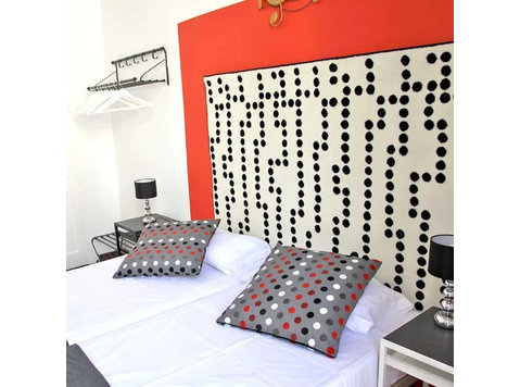 Habitación Alfredo Kraus - Апартаменти