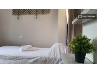 Room for rent in 5-bedroom apartment - Ενοικίαση