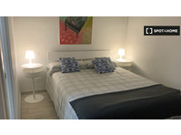 Appartamento con 2 camere da letto in affitto a Santa… - Appartamenti