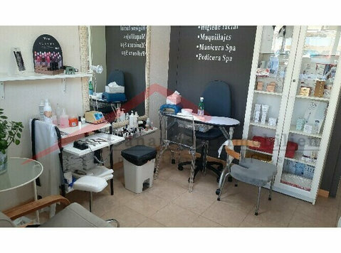 Kosmetikstudio in San Fernando - Büro / Gewerbe