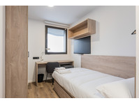Habitacion en Apartamento 4 Habitaciones con baño privado - குடியிருப்புகள்  
