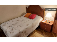 Cozy single room in the center of Salamanca - Females - Под наем