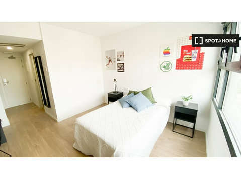 Furnished room for rent in Salamanca - Annan üürile