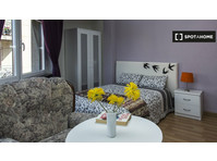 Zimmer zu vermieten in 5-Zimmer-Wohnung in Salamanca - Zu Vermieten