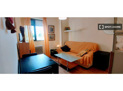Apartamento de 1 dormitorio en alquiler en Salamanca - Pisos