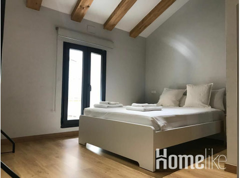 1 bedroom apartment next to the Val de Valladolid Market - Korterid
