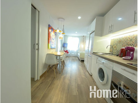 Bright Apartment with 2 bedrooms - Apartmány