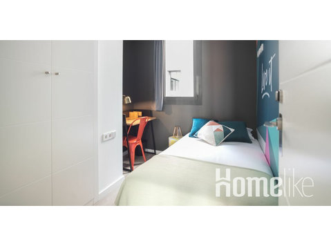 Coliving room in the center of Barcelona - Camere de inchiriat