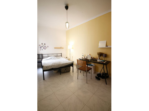 Flatio - all utilities included - Room in Co-living San… - Camere de inchiriat
