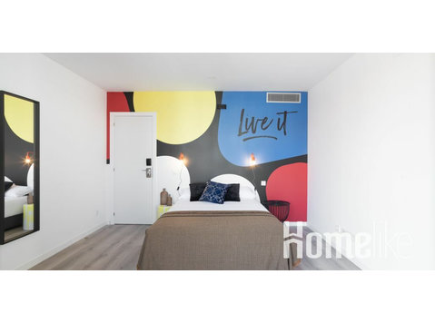 Room in Coliving in Barcelona - Общо жилище