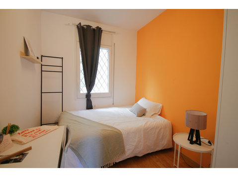 Room in Montjuic R0325 - Flatshare