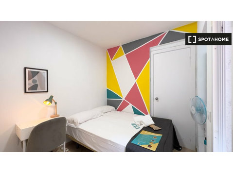 Live the coliving experience in the heart of Barcelona - เพื่อให้เช่า