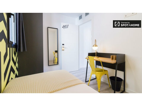 Live the coliving experience in the heart of Barcelona - Под наем