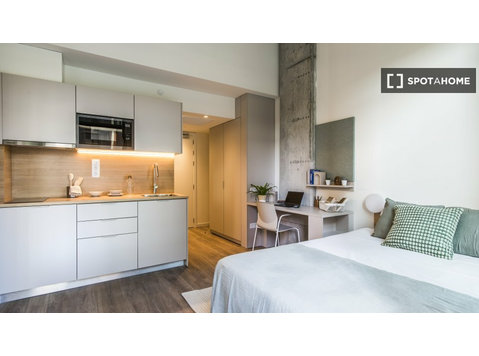 Zimmer zu vermieten in einer Residenz in Barcelona - Zu Vermieten