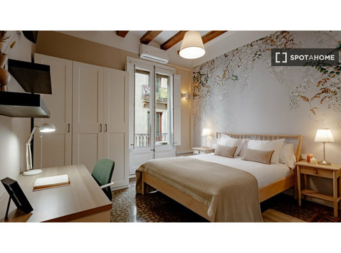 Se alquila habitación en piso compartido en Barcelona - Alquiler
