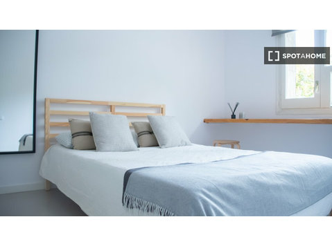 Habitaciones en alquiler en el apartamento de 8… - Alquiler