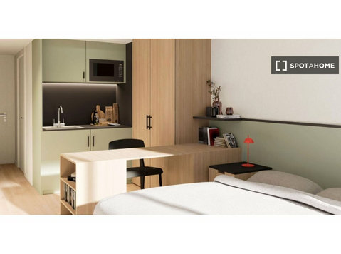Alugam-se quartos numa residência em Mataró, Barcelona - Aluguel